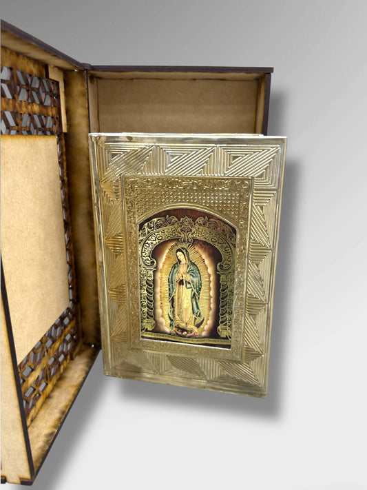 Biblia de Boda con Virgen de Guadalupe y Estuche Repujado en Madera