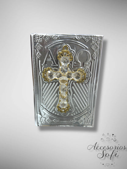 Biblia de Boda Plateada con Cruz en Relieve y Detalles Dorados